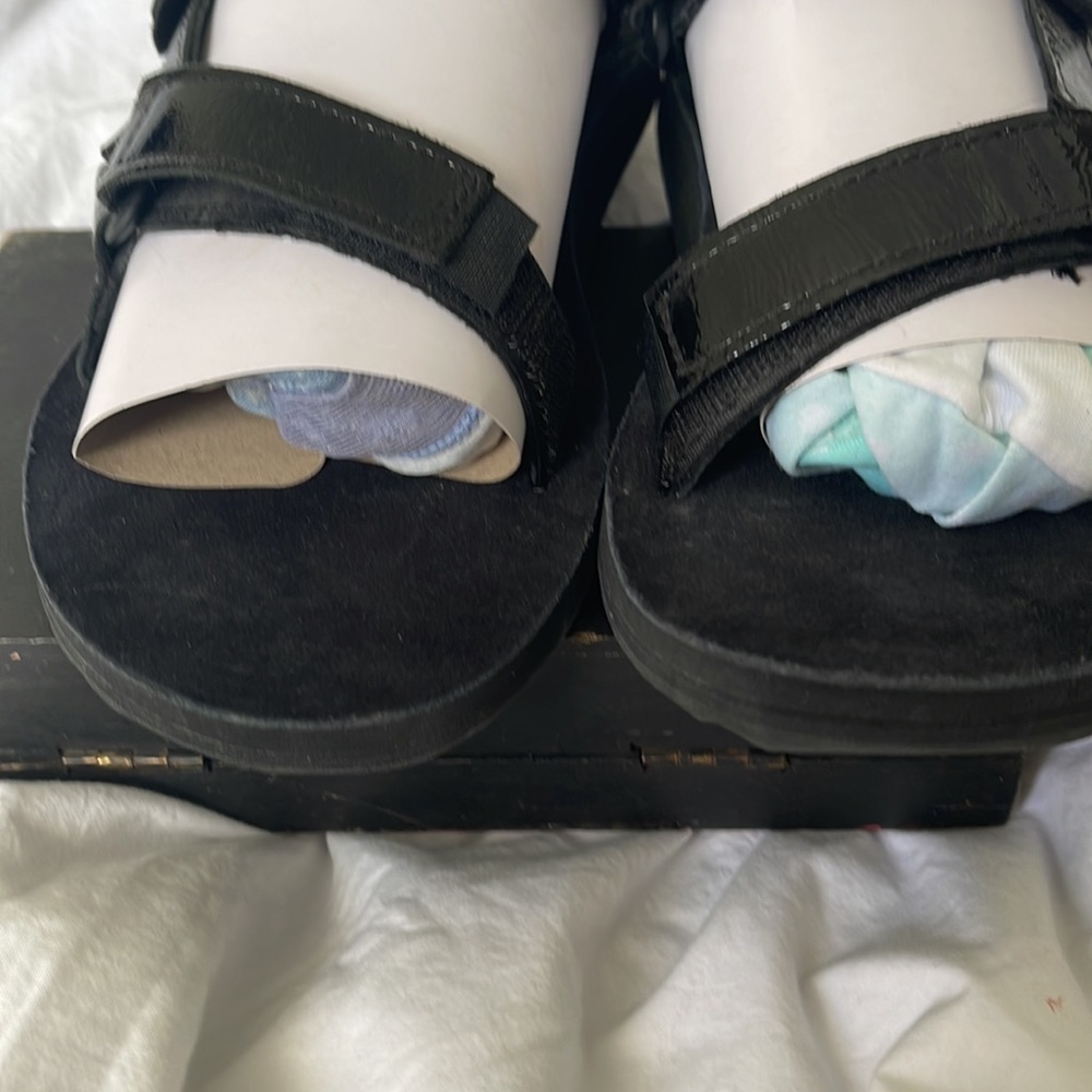 Teva Sandals Very Soft And Confortable - image 8